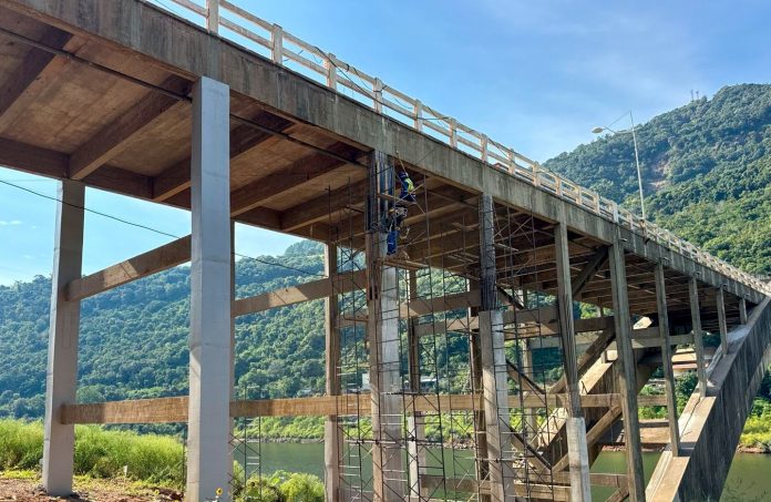 Ponte Ernesto Dornelles, na rodovia BR-470/RS, recebe melhorias na estrutura