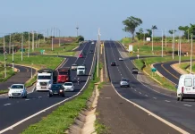 Transbrasiliana (BR-153/SP) deve receber 160 mil veículos no feriado de Tiradentes Transbrasiliana (BR-153/SP) deve receber 160 mil veículos no feriado de Tiradentes