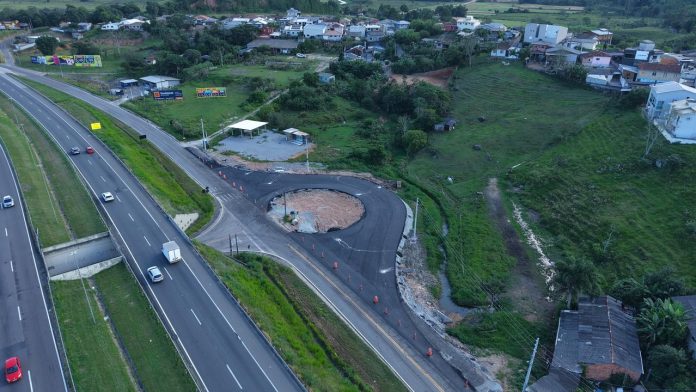 Rotatória na BR-101/SC, em Paulo Lopes, terá alteração de tráfego devido a obras