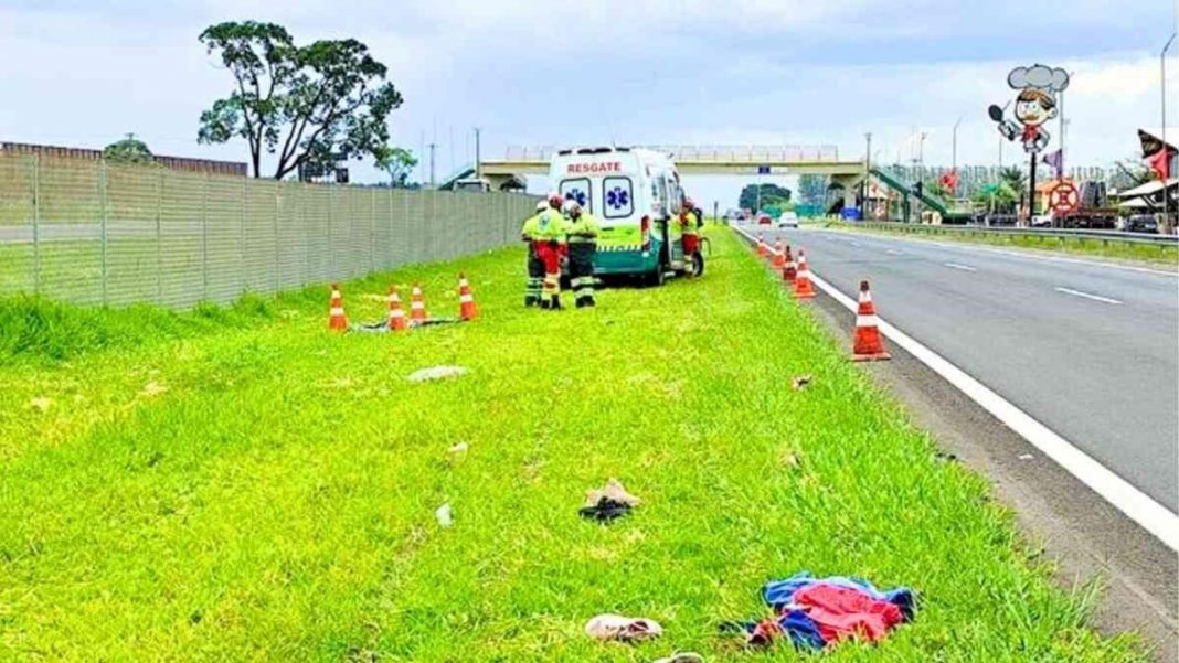Tragédia na rodovia acende alerta máximo: caminhar no acostamento pode ser fatal