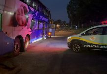 Menor boliviano é detido em ônibus, na SP-270, com dois tabletes de cocaína Menor boliviano é detido em ônibus, na SP-270, com dois tabletes de cocaína