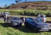 Engavetamento causa interdição da Via Dutra, nesta quinta (16), em Aparecida (SP) Trecho sentido Rio, da Via Dutra, está interditado, na região de aparecida (SP), na manhã desta quinta (16)