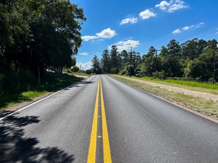Obras de conservação avançam em diferentes trechos da BR-470/RS Obras de conservação avançam em diferentes trechos da BR-470/RS