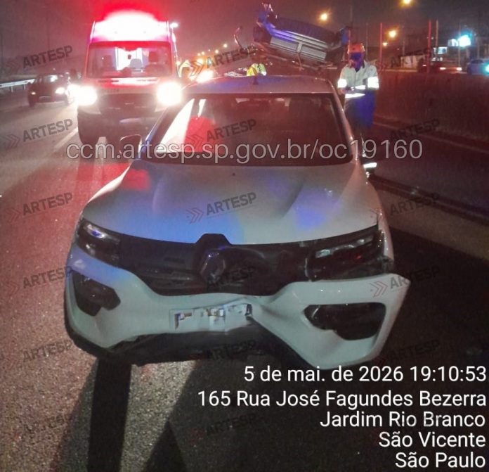 Pedestre morre atropelado por carro na SP-055 , em São Vicente