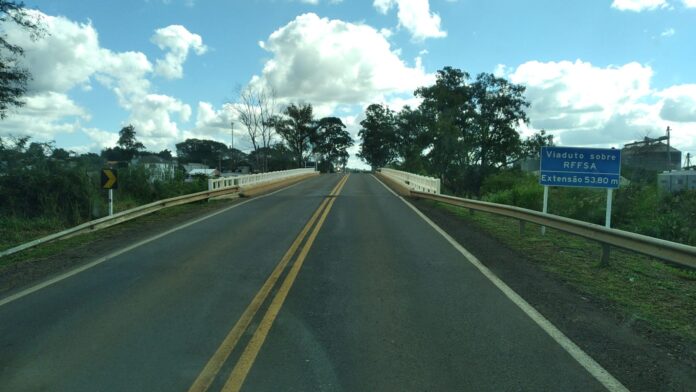BR-287/RS terá bloqueio parcial com 'Pare-e-Siga', em Santiago, neste sábado (9) BR-287/RS terá bloqueio parcial com 'Pare-e-Siga', em Santiago, neste sábado (9)