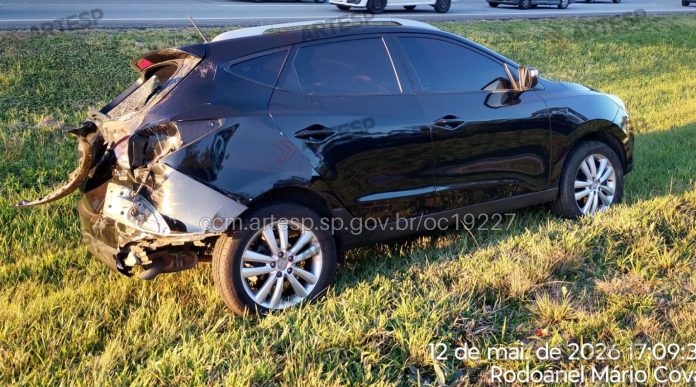 Acidente no Rodoanel Leste deixa motoqueiro morto após colisão em utilitário, em SP