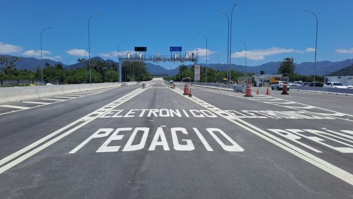DER de SP orienta usuários que foram multados ao evadir do pedágio free flow