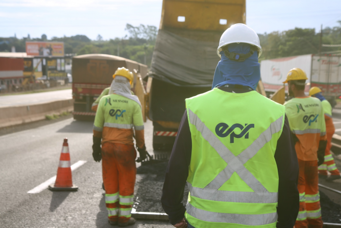 Rodovias do Paraná recebem reparos em vários trechos, nesta quarta (20)' Rodovias do Paraná recebem reparos em vários trechos, nesta quarta (20)