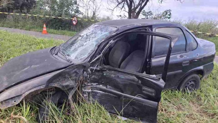 Motoqueiro morre na PR-435 após colisão com carro, em Ibaiti Motoqueiro morre na PR-435 após colisão com carro, em Ibaiti