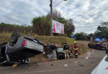 Acidente na BR-386/RS deixa 3 pessoas da mesma família mortas, em Bom Retiro do Sul Acidente na rodovia BR-386/RS deixa 3 pessoas da mesma família mortas, em Bom Retiro do Sul, nesse sábado (13).