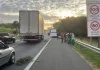 Micro-ônibus perde rodas traseiras e provoca lentidão no Anel Viário de Campinas (SP-083) Micro-ônibus perde rodas traseiras e provoca lentidão no Anel Viário de Campinas (SP-083)