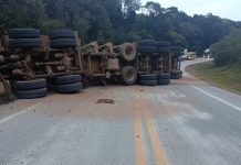 BR-282/SC está interditada devido a acidente com carreta, em Rancho Queimado BR-282/SC está interditada devido a acidente com carreta, em Rancho Queimado