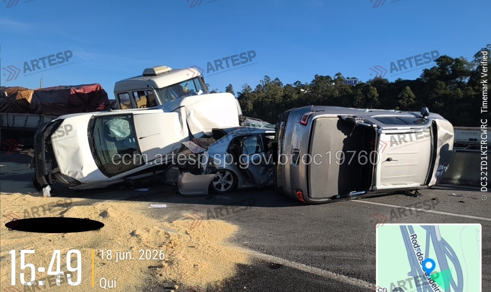 Carreta descontrolada provoca engavetamento com 6 veículos na Bandeirantes, em Jundiaí (SP)