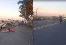 Carreta com tubos de aço tomba na BR-101/RJ e interdita a via, em Campos Carreta com tubos de aço tomba na BR-101/RJ e interdita a via, em Campos