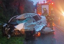 Acidente entre carro e carreta na BR-285/RS mata mãe e filhas, em Colorado