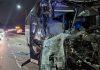 Ônibus da Viação Cometa bate em carreta no Rodoanel e deixa 23 feridos, em Embu das Artes Ônibus da Viação Cometa bate em carreta no Rodoanel e deixa 23 feridos, em Embu das Artes