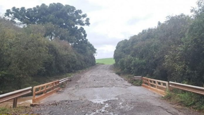 Tráfego é liberado na ponte sobre o Arroio Floriano na BR-470/RS, entre Barretos e André da Rocha