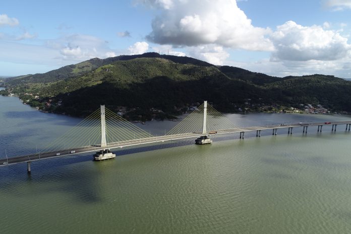 Interdição da Ponte Anita Garibaldi, na BR-101/SC, continua com desvio de tráfego, em Laguna Interdição da Ponte Anita Garibaldi, na BR-101/SC, continua com desvio de tráfego, em Laguna