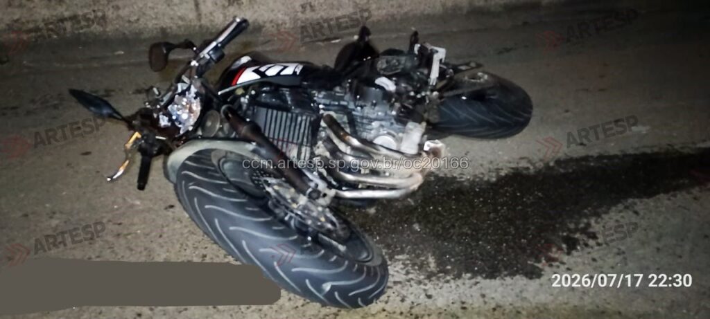 Acidentes matam 15 motoqueiros nas estradas brasileiras, no fim de semana Acidentes matam 15 motoqueiros nas estradas brasileiras, no fim de semana