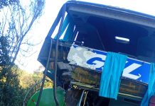 Sobe para 3 o número de mortes em acidente com ônibus na BR-267/MG Sobe para 3 o número de mortes em acidente com ônibus na BR-267/MG