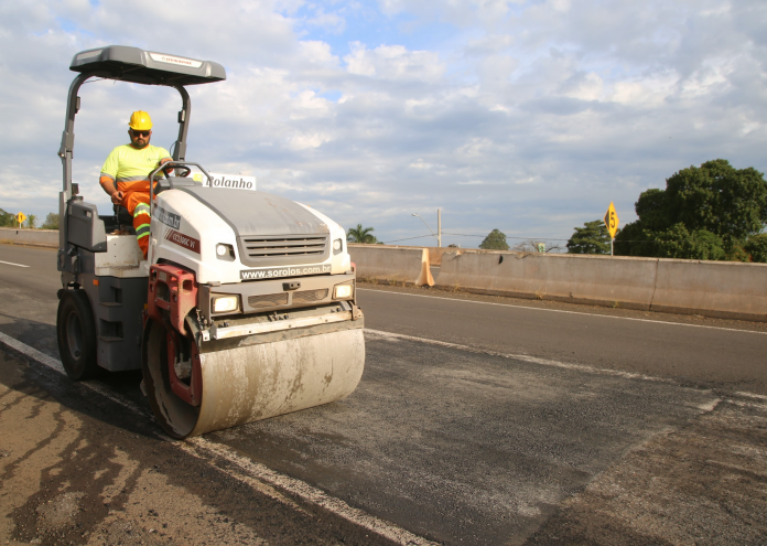 Rodovias do Paraná recebem obras de recuperação em locais distintos, nesta sexta (3) Rodovias do Paraná recebem obras de recuperação em locais distintos, nesta sexta (3)