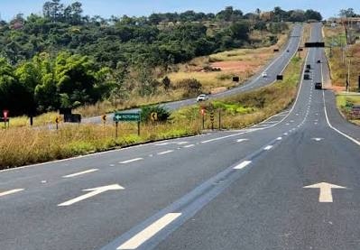 BR-070/DF ganha terceira faixa de tráfego entre Águas Lindas de Goiás e Ceilândia BR-070/DF ganha terceira faixa de tráfego entre Águas Lindas de Goiás e Ceilândia