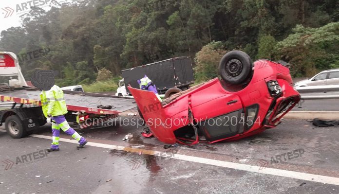 Motorista bêbado provoca tragédia na Via Anhanguera, em SP, que resulta em 3 mortes e 4 feridos Motorista bêbado provoca tragédia na Via Anhanguera, em SP, que resulta em 3 mortes e 4 feridos
