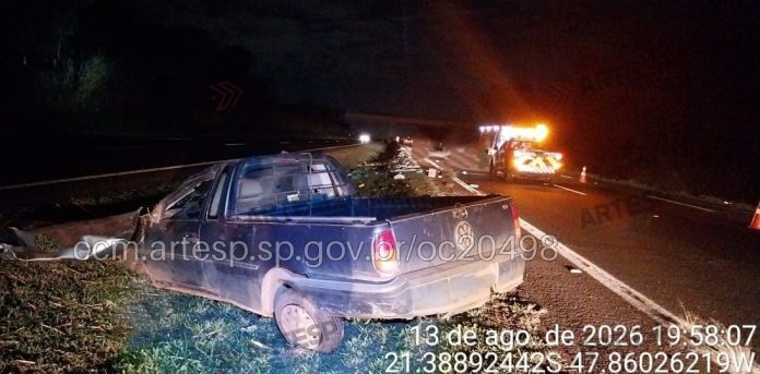Dois pedestres morrem atropelados em rodovias paulistas, na noite dessa quinta (13) Dois pedestres morrem atropelados em rodovias paulistas, na noite dessa quinta (13)