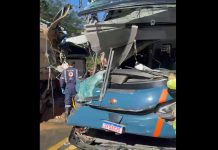 Acidente com ônibus e carreta na BR-259 deixa 2 mulheres mortas e 30 feridos, em Minas