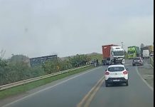 Acidente na BR-470/SC deixa duas mortes e interdita via, em Pouso Redondo Acidente na BR-470/SC deixa duas mortes e interdita via, em Pouso Redondo
