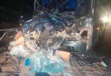 Motorista de ônibus morre ao colidir em traseira de caminhão na SP-310, em Araraquara