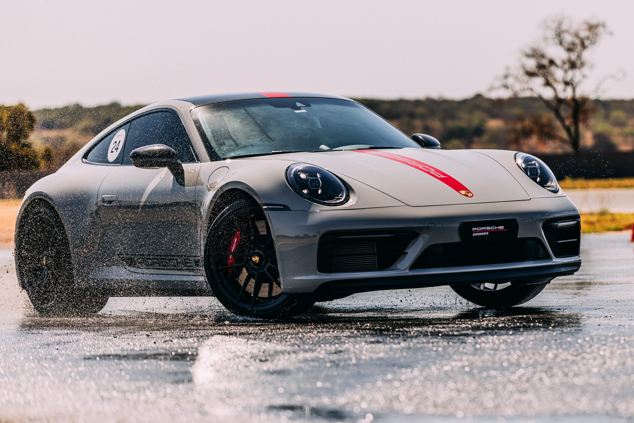 Porsche Track Experience reúne proprietários de BH e Salvador, em Curvelo (MG)