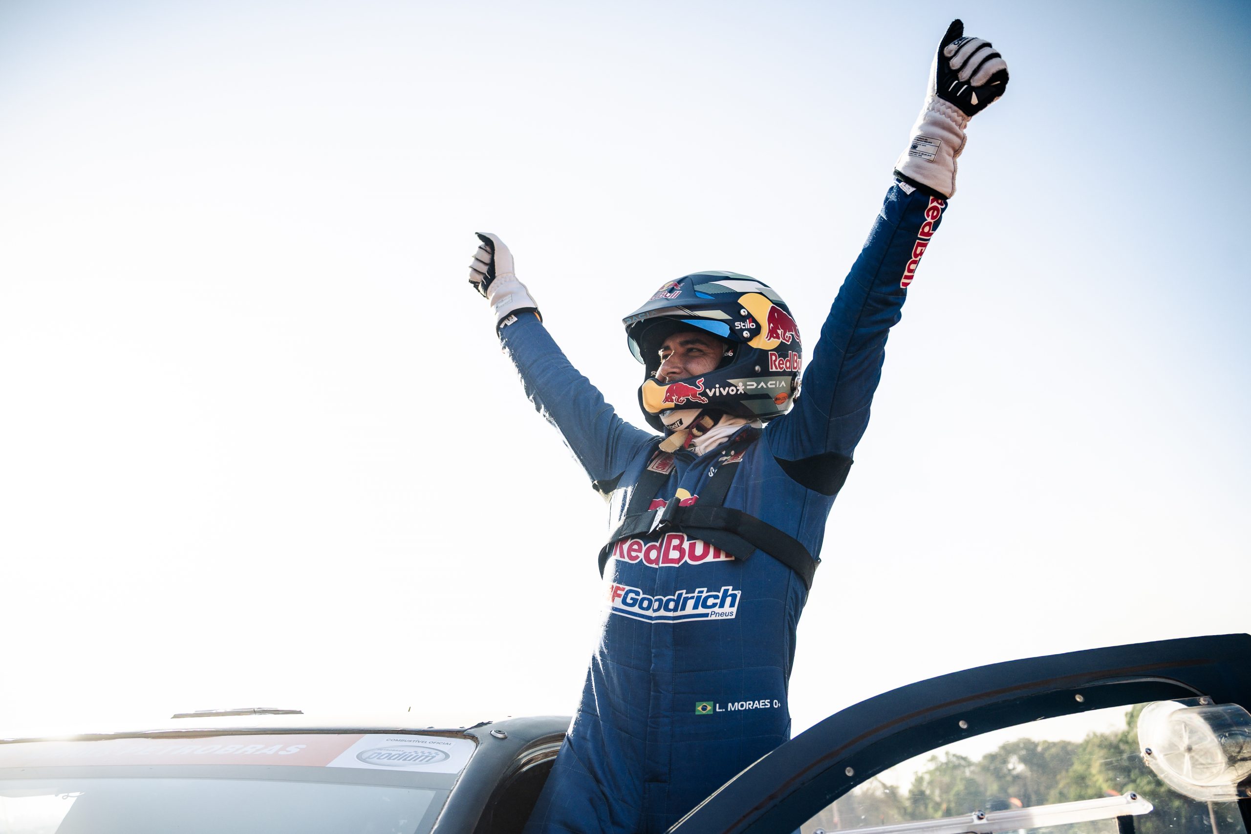 Atual campeão, o piloto brasileiro Lucas Moraes, abre o Rally dos Sertões 2026 com dupla vitória, em Goiânia (GO).