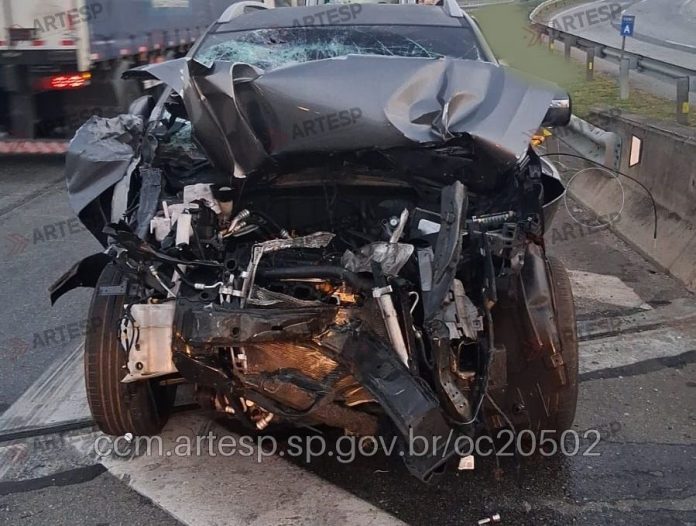 Acidente no rodoanel deixa uma pessoa morta e outra ferida, em Itaquaquecetuba Acidente no rodoanel deixa uma pessoa morta e outra ferida, em Itaquaquecetuba