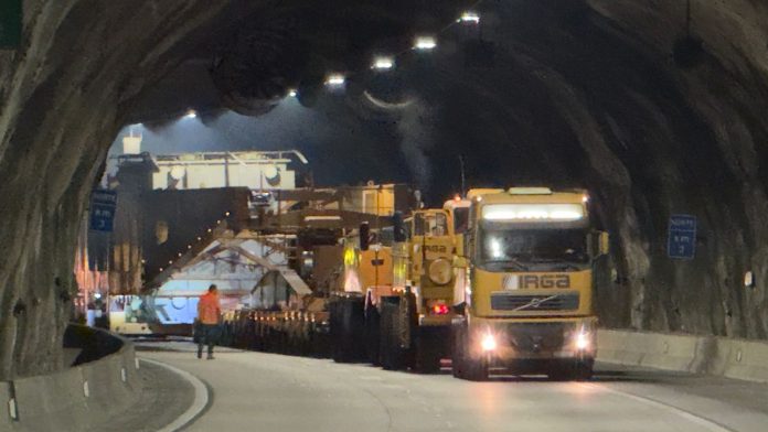 Transporte de carga especial na Rodovia dos Tamoios altera o tráfego, nesta quarta (12)