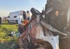 Acidente na BR-163/MS entre van e carro mata 5 e deixa 5 feridos, em Itaquiraí Acidente com van da Saúde de Eldorado e carro mata 5 e deixa 5 feridos na BR-163/MS, em Itaquiraí