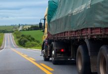 Empresas transportadoras que descumprirem o piso mínimo do frete podem ser suspensas Empresas transportadoras que descumprirem o piso mínimo do frete podem ser suspensas