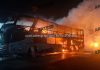 Ônibus da Juliano Transportes com 48 multas pega fogo na Via Anhanguera, em Limeira (SP) Ônibus da Juliano Transportes com 48 multas pega fogo na Via Anhanguera, em Limeira (SP)