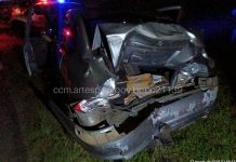 Engavetamento com cinco veículos na SP-340 deixa 5 feridos, em Jaguariúna Engavetamento com cinco veículos na SP-340 deixa 5 feridos, em Jaguariúna