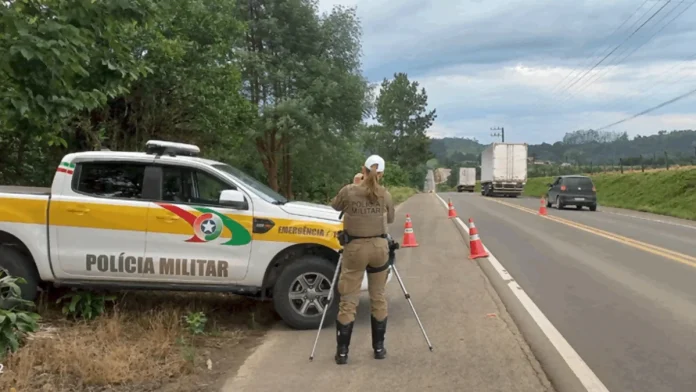 Polícia Rodoviária de SC intensifica fiscalização nas rodovias estaduais no feriado Independência 2026 Polícia Rodoviária de SC intensifica fiscalização nas rodovias estaduais no feriado Independência 2026