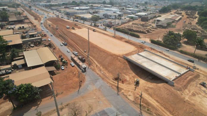 BR-163/MT tem desvio estendido em 400m em obra de construção de viaduto, em Sinop BR-163/MT tem desvio estendido em 400m em obra de construção de viaduto, em Sinop