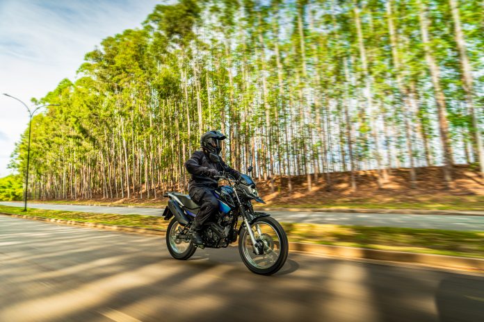 Yamaha Crosser ABS ganha conectividade e iluminação Full LED na linha 2027 Yamaha Crosser ABS ganha conectividade e iluminação Full LED na linha 2027