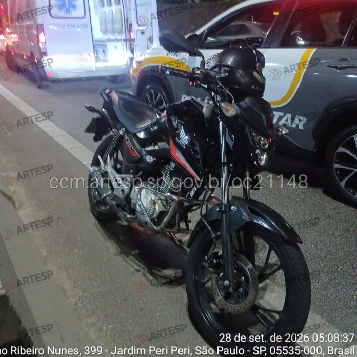 Motoqueiro e garupa morrem em acidente na Raposo Tavares, em São Paulo Motoqueiro e garupa morrem em acidente na Raposo Tavares, em São Paulo