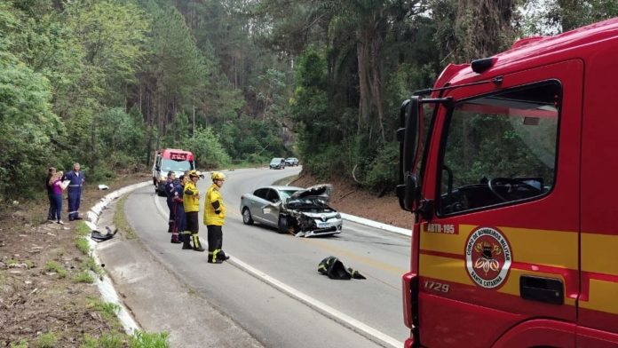 Motoqueiro morre em acidente na BR-282/SC, em Águas Mornas Motoqueiro morre em acidente na BR-282/SC, em Águas Mornas