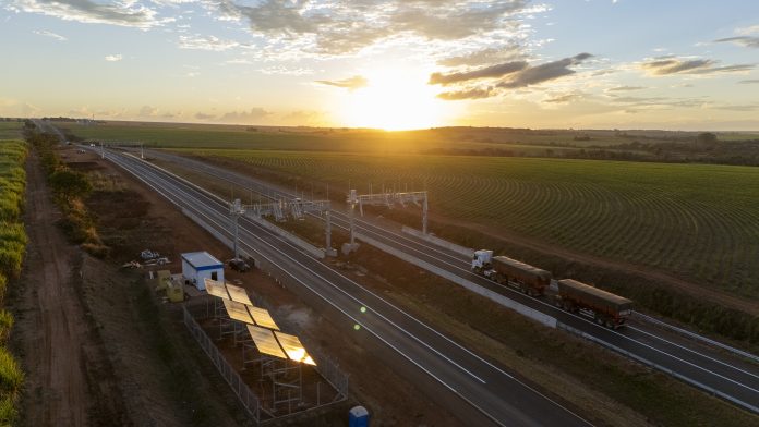 Concessionária amplia uso de energia solar em suas rodovias em Goiás e no Mato Grosso