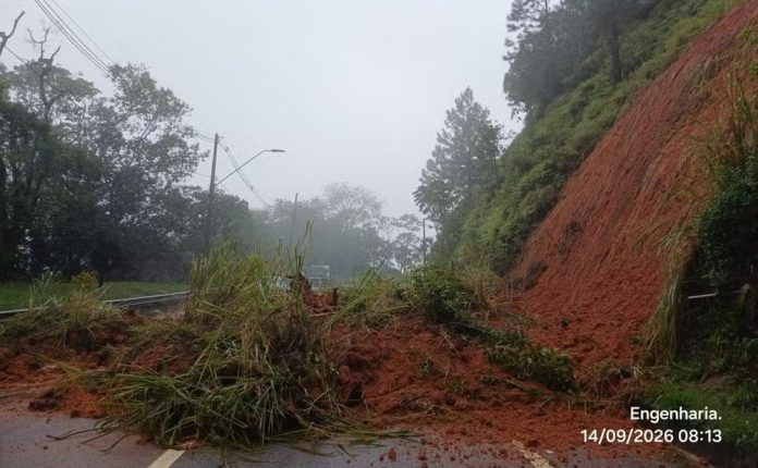 Serra Antiga da Tamoios continua interditada temporariamente por causa das chuvas