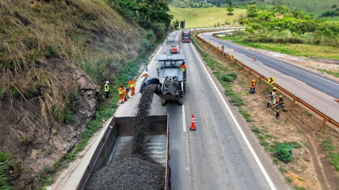 BR-381/MG terá desvio de 5 quilômetros devido a obras no pavimento, em Perdões BR-381/MG terá desvio de 5 quilômetros devido a obras no pavimento, em Perdões
