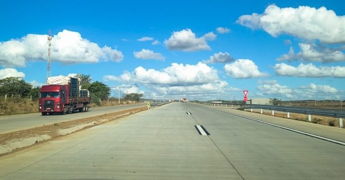 Paraibanos e demais usuários da BR-230/PB ganham mais segurança durante as viagens Paraibanos e demais usuários da BR-230/PB ganham mais segurança durante as viagens
