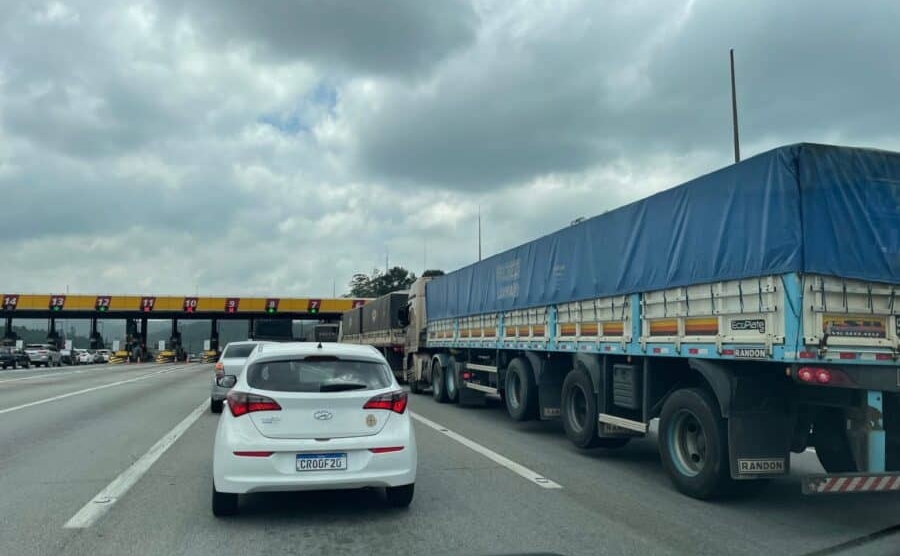 Image for Pedágio de caminhões pode ficar mais caro com nova regra nas concessões federais