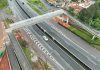 Travessia é restabelecida na Fernão Dias, em Vargem (SP), onde caminhão derrubou passarela Travessia é restabelecida na Fernão Dias, em Vargem (SP), onde caminhão derrubou passarela